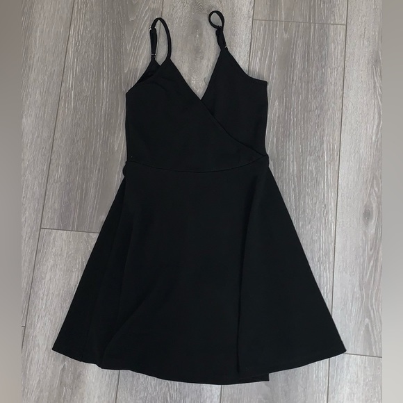 Mini cocktail dress - Picture 1 of 2